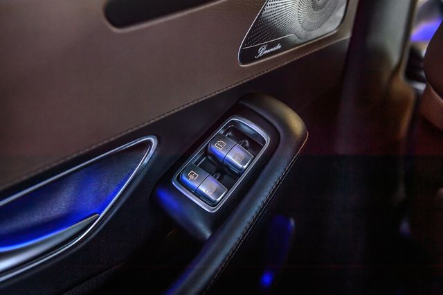 2016 Mercedes-Benz S-Class S550 - AMG APPEARANCE PKG - NAV - PANO - VENTED SEATS - GORGEOUS - 22977046 - 55