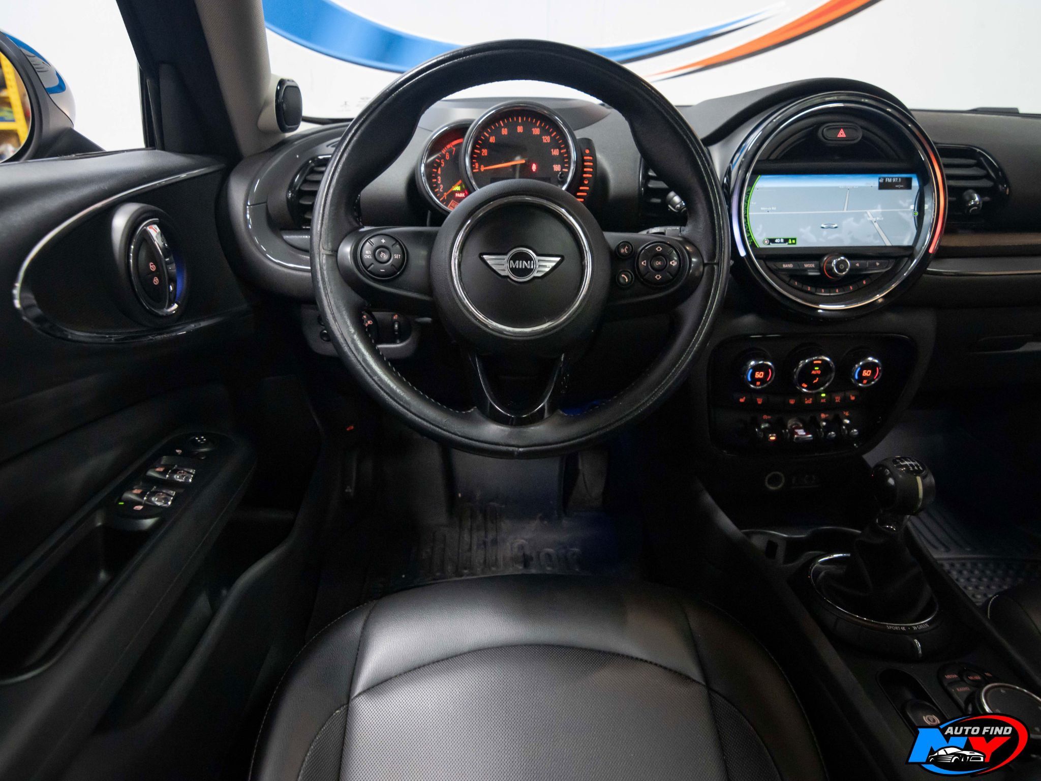 2016 Mini Clubman Base photo 11