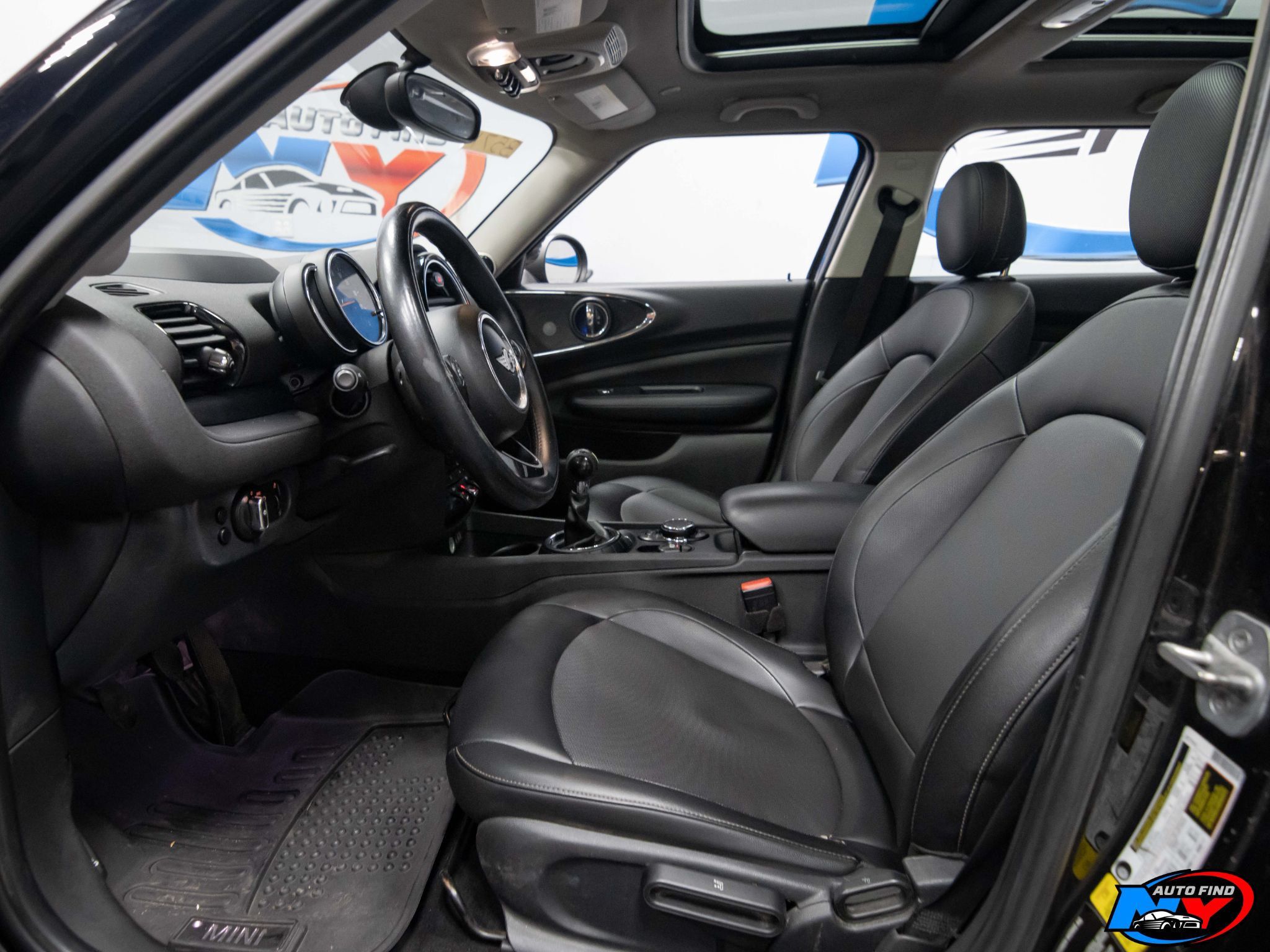 2016 Mini Clubman Base photo 13