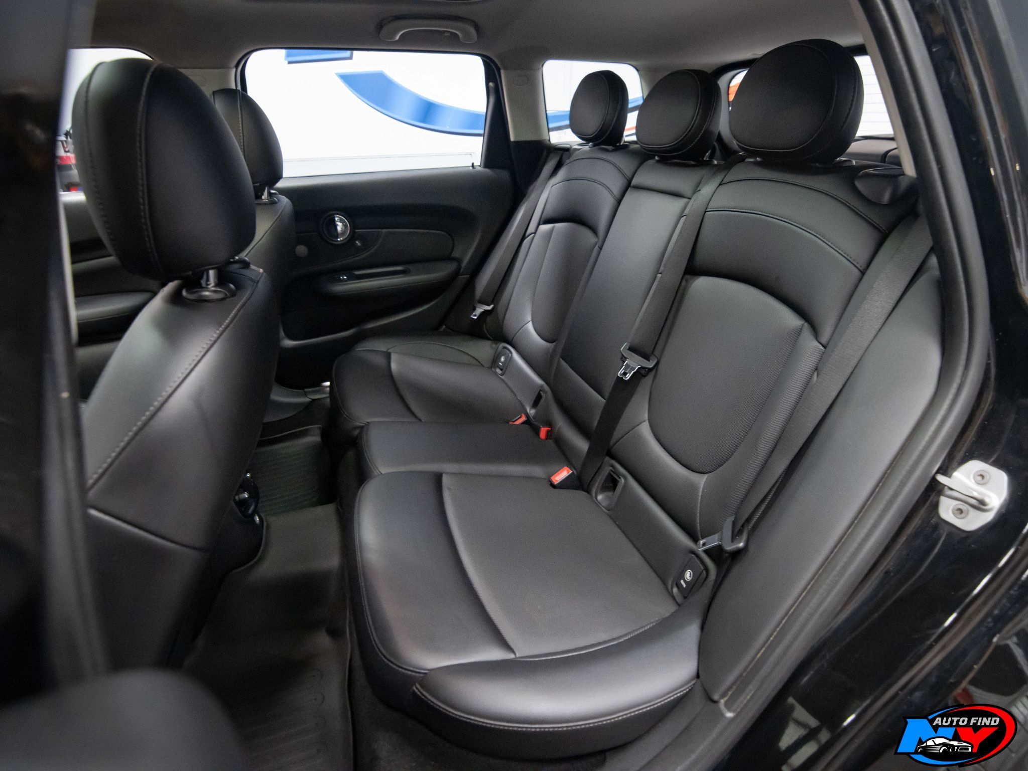 2016 Mini Clubman Base photo 17