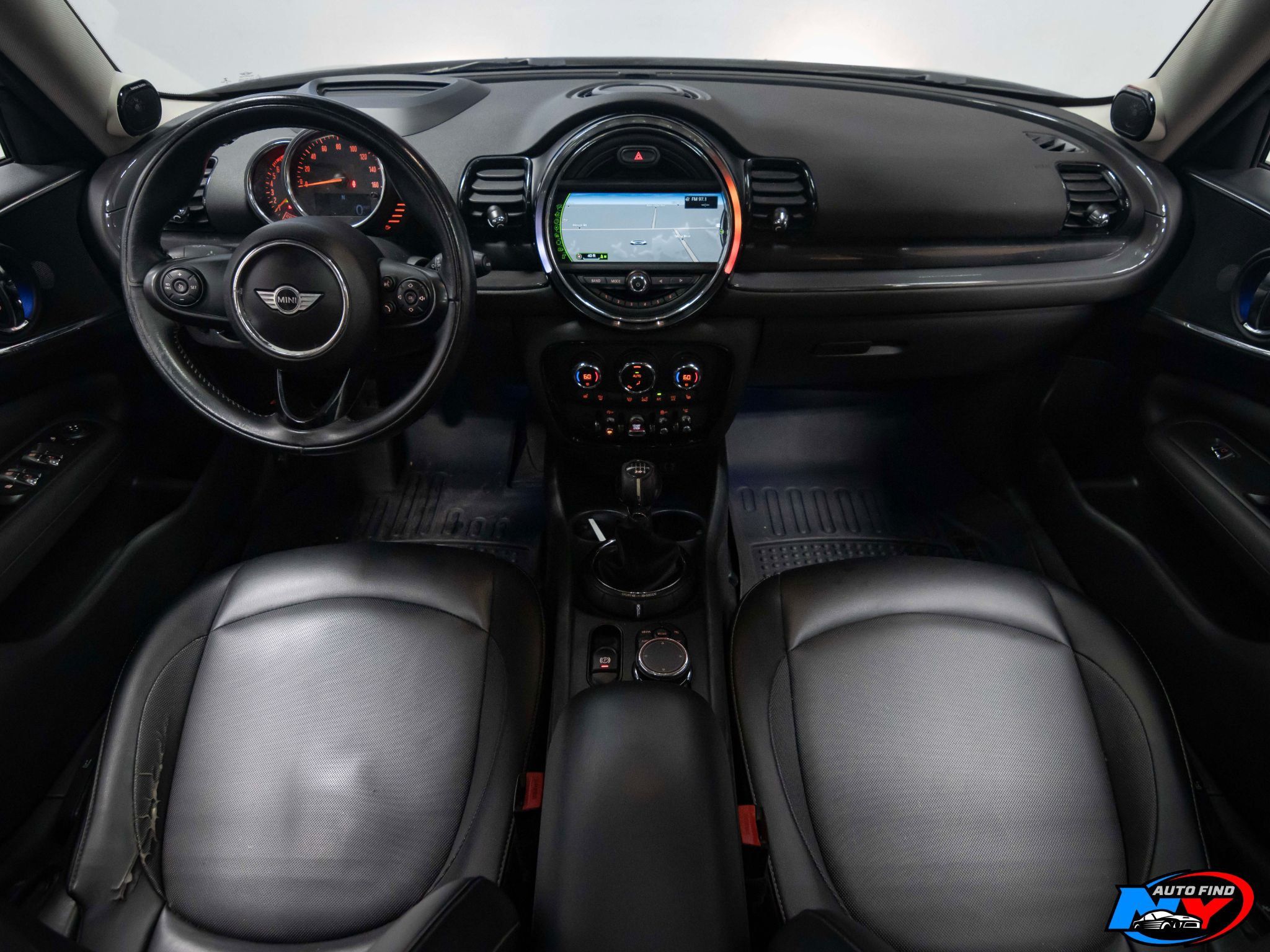 2016 Mini Clubman Base photo 2