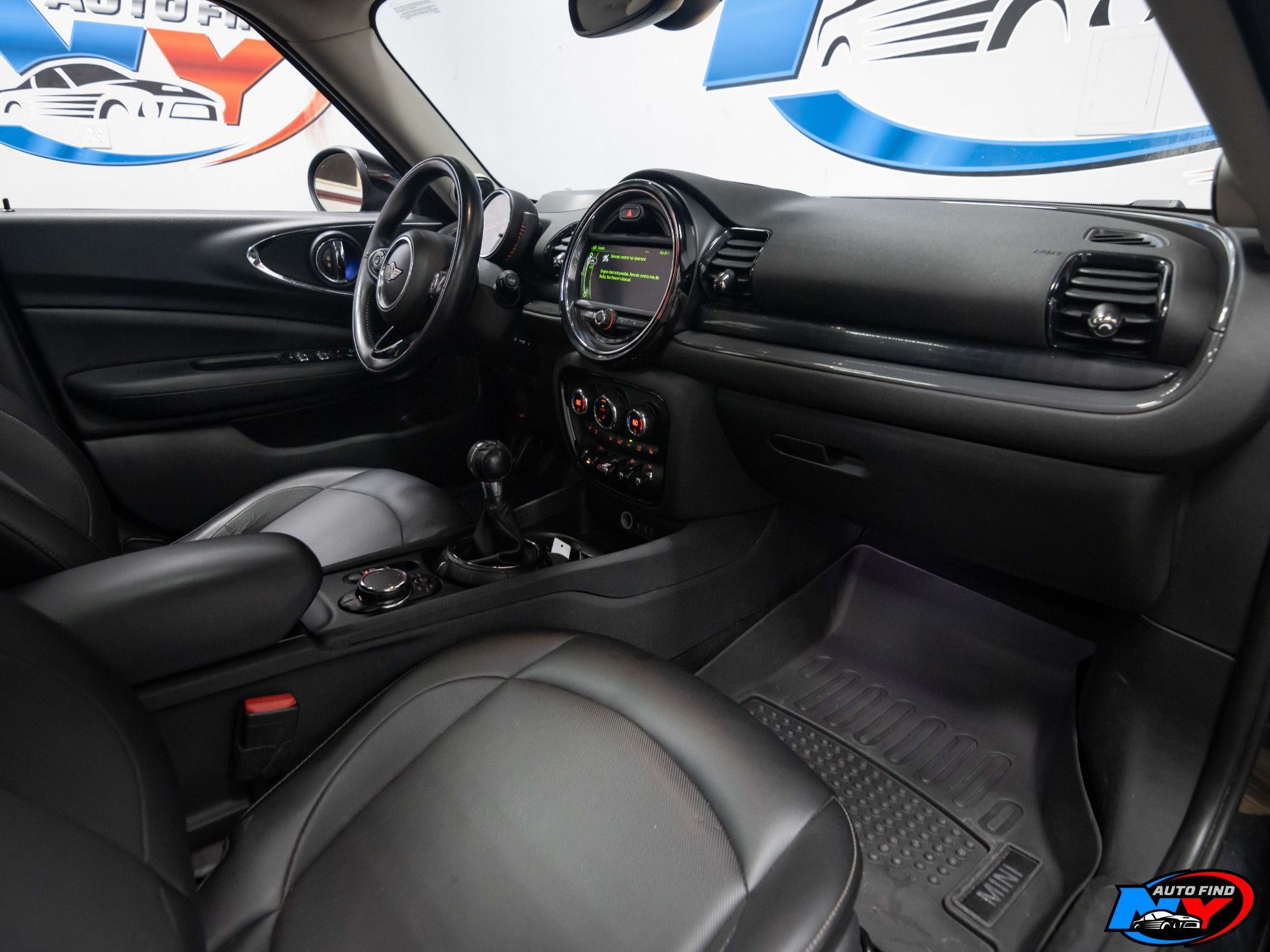 2016 Mini Clubman Base photo 23