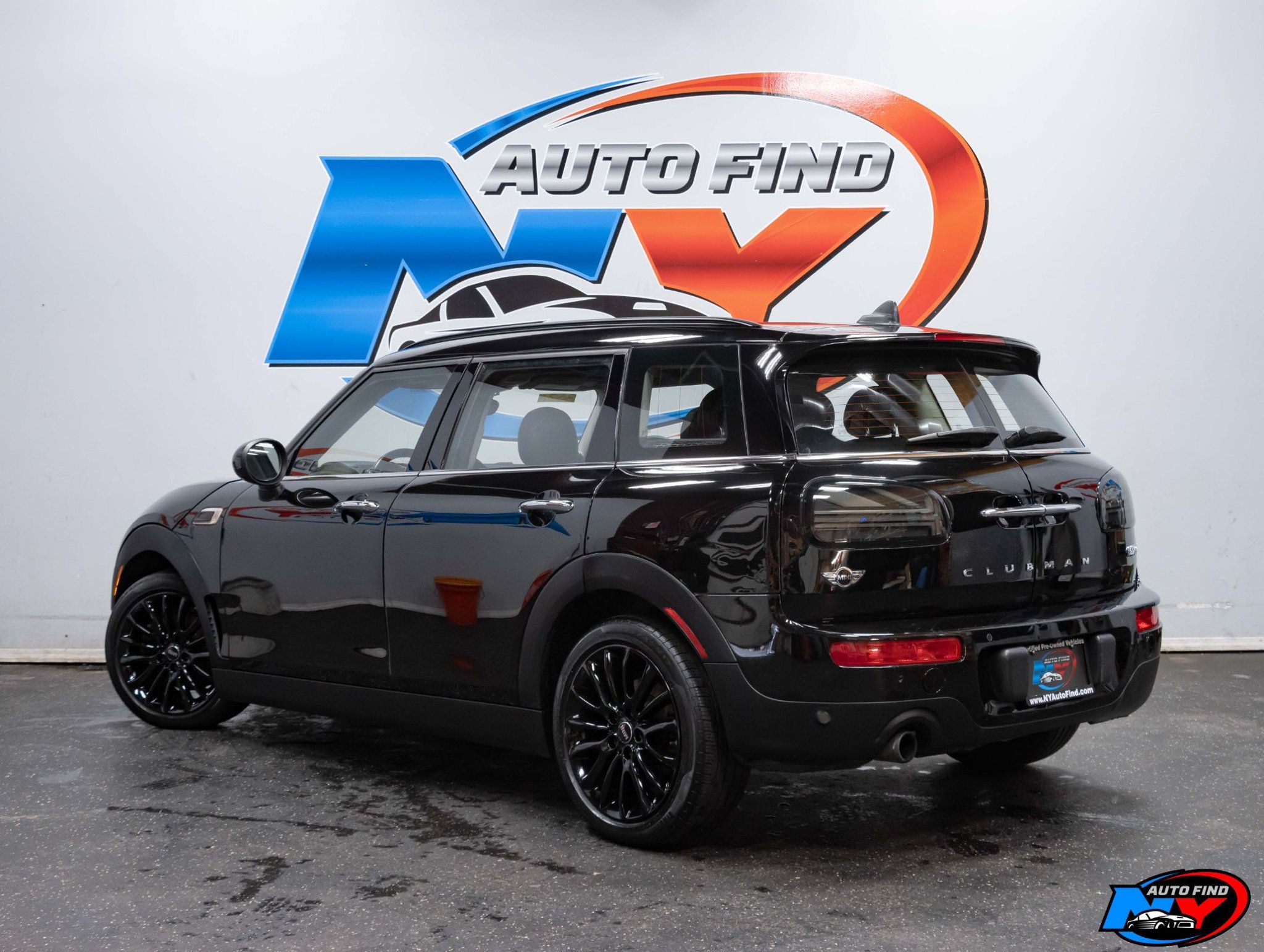 2016 Mini Clubman Base photo 3