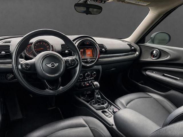 2016 MINI Cooper Clubman CLEAN CARFAX, PANORAMIC SUNROOF, BACKUP CAM, HEATED SEATS - 23023173 - 2