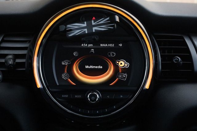 2016 MINI Cooper Hardtop Base - 23086571 - 32