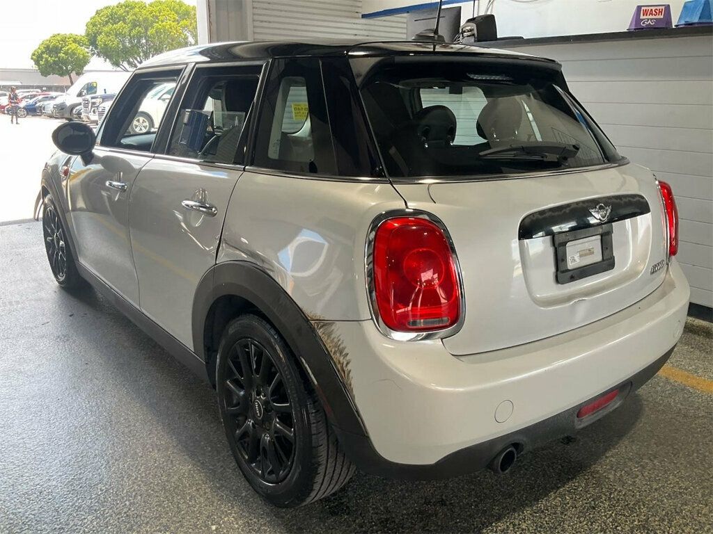 2016 MINI Cooper Hardtop 4 Door   - 23048465 - 1
