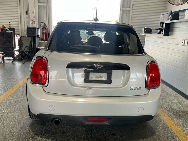 2016 MINI Cooper Hardtop 4 Door   - 23048465 - 2