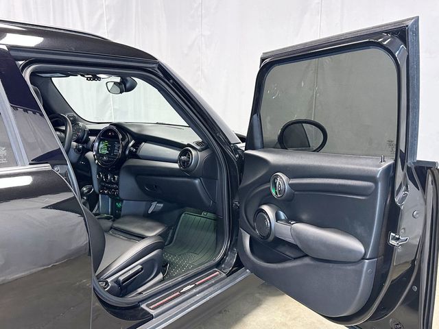 2016 MINI Cooper Hardtop 4 Door  - 23088589 - 16