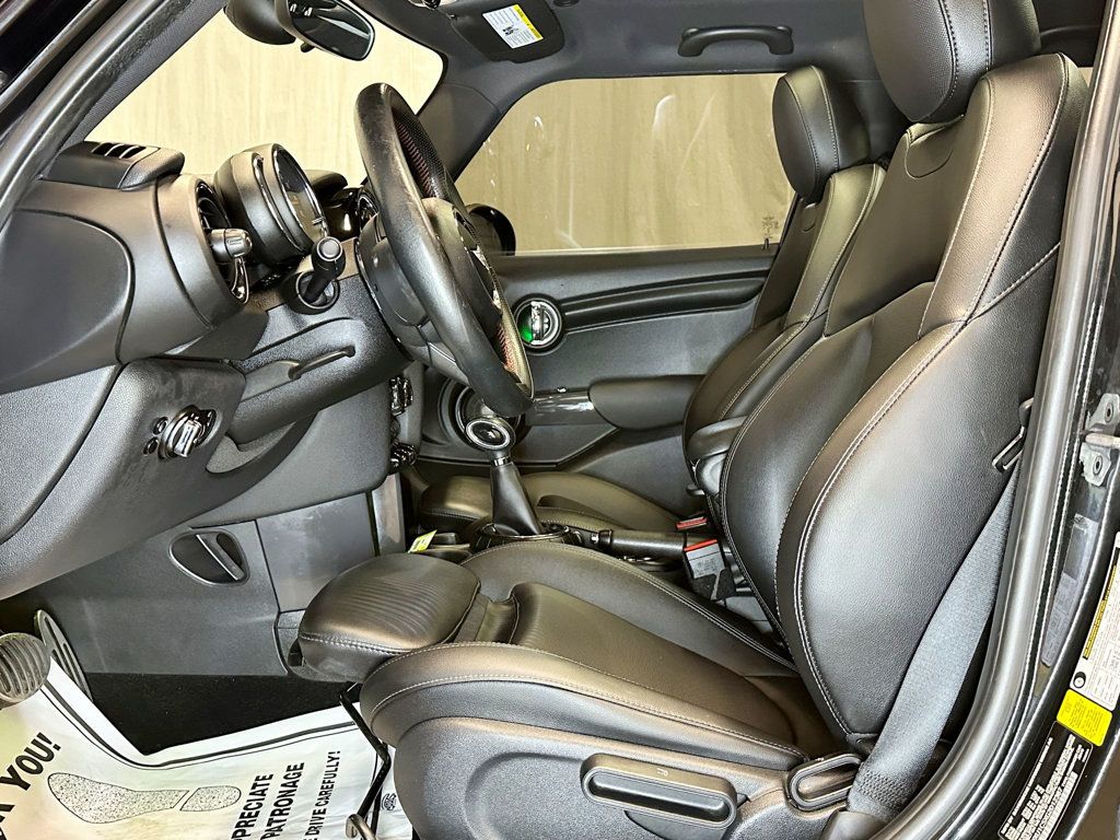 2016 MINI Cooper Hardtop 4 Door  - 23088589 - 17