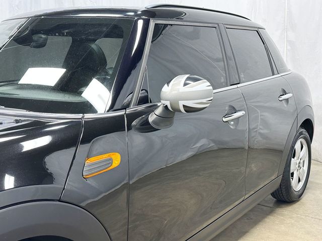 2016 MINI Cooper Hardtop 4 Door  - 23088589 - 3