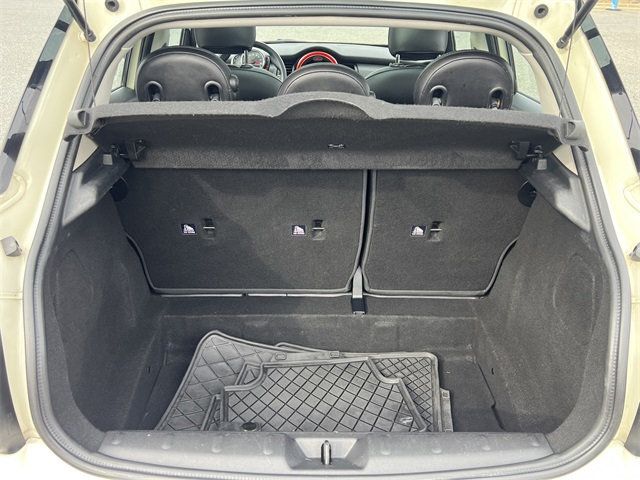 2016 MINI Cooper Hardtop 4 Door   - 22976656 - 13