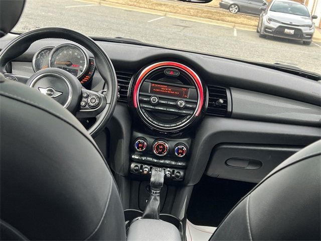2016 MINI Cooper Hardtop 4 Door   - 22976656 - 14