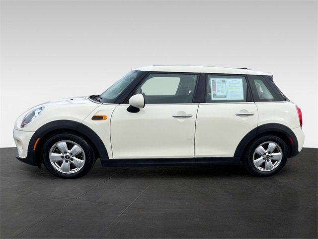 2016 MINI Cooper Hardtop 4 Door   - 22976656 - 1