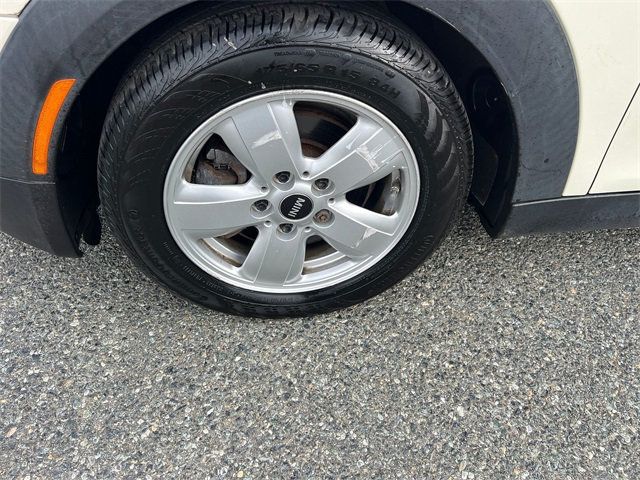 2016 MINI Cooper Hardtop 4 Door   - 22976656 - 8