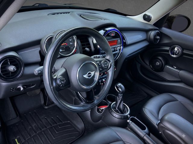 2016 MINI Cooper Hardtop 4 Door PANORAMIC SUNROOF, HEATED SEATS, PREMIUM PKG, COLD WEATHER PKG - 23064905 - 2