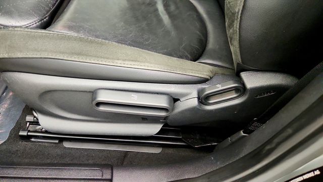 2016 MINI Cooper S Clubman 4dr HB S w/ Panoramic Roof & Navigation - 23102038 - 11