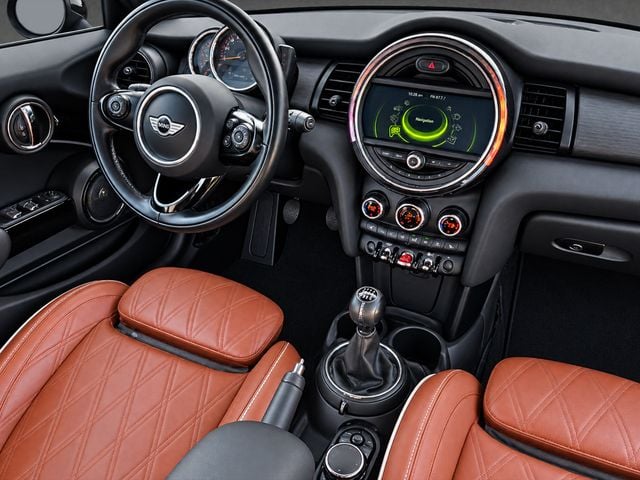 2016 MINI Cooper S Convertible ONE OWNER, CONVERTIBLE, 6-SPD MANUAL, LEATHER, 17" ALLOY WHEELS - 23100118 - 4