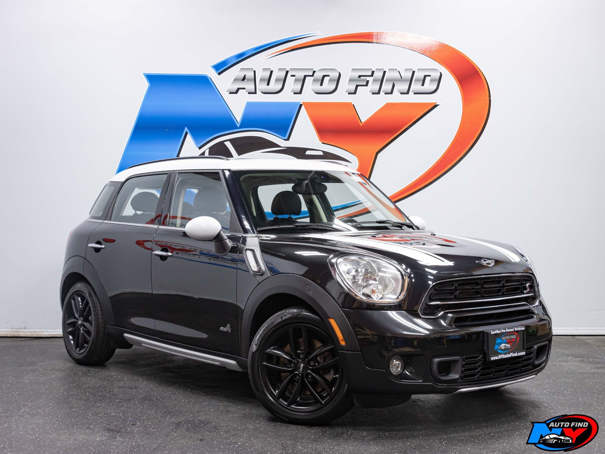 2016 Mini Cooper S ALL4 photo 10