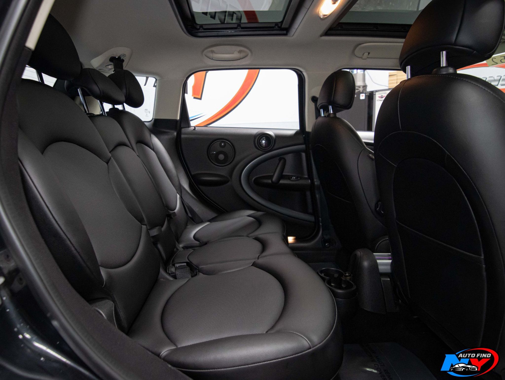 2016 Mini Cooper S ALL4 photo 19