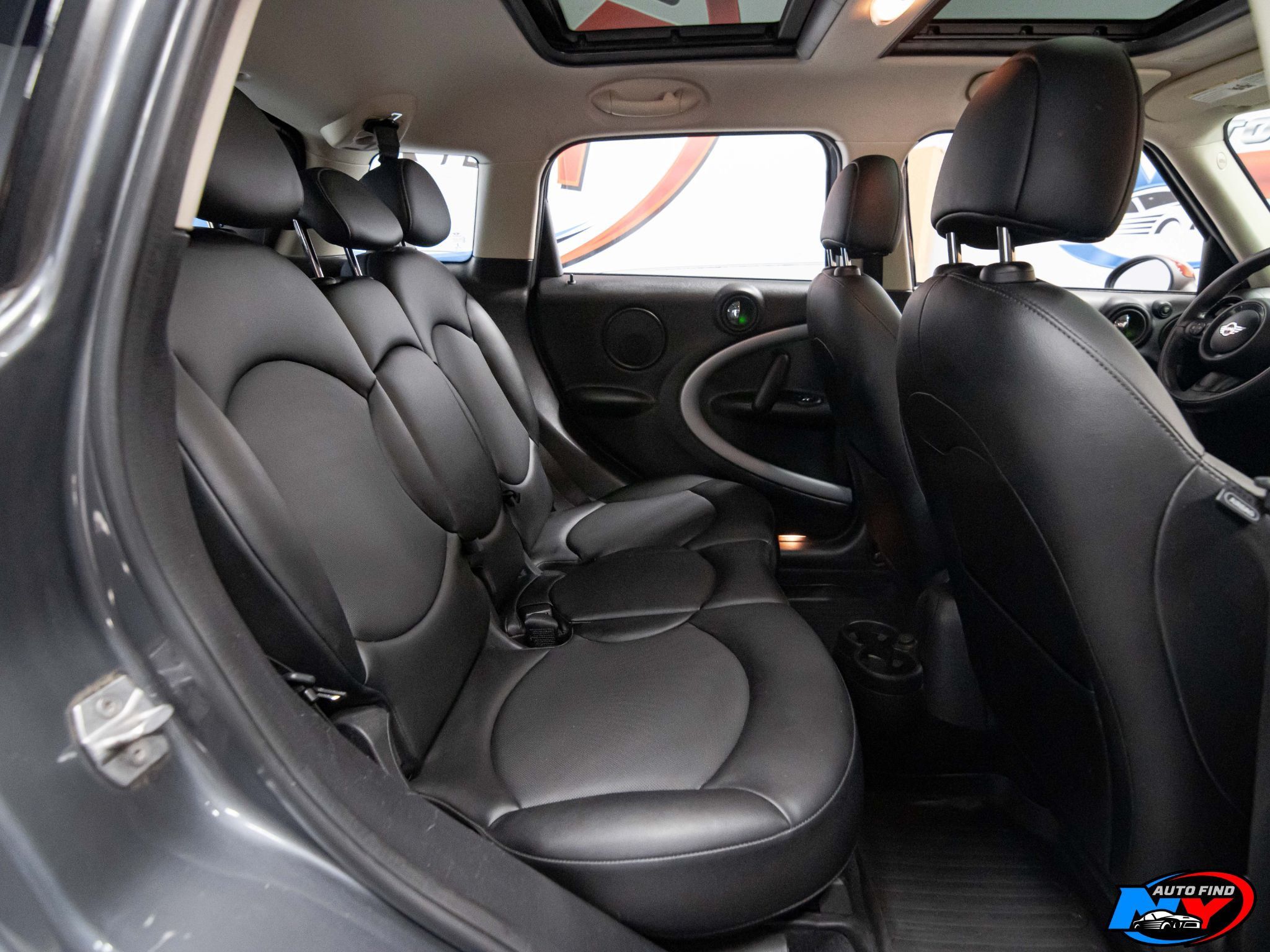 2016 Mini Cooper S ALL4 photo 11