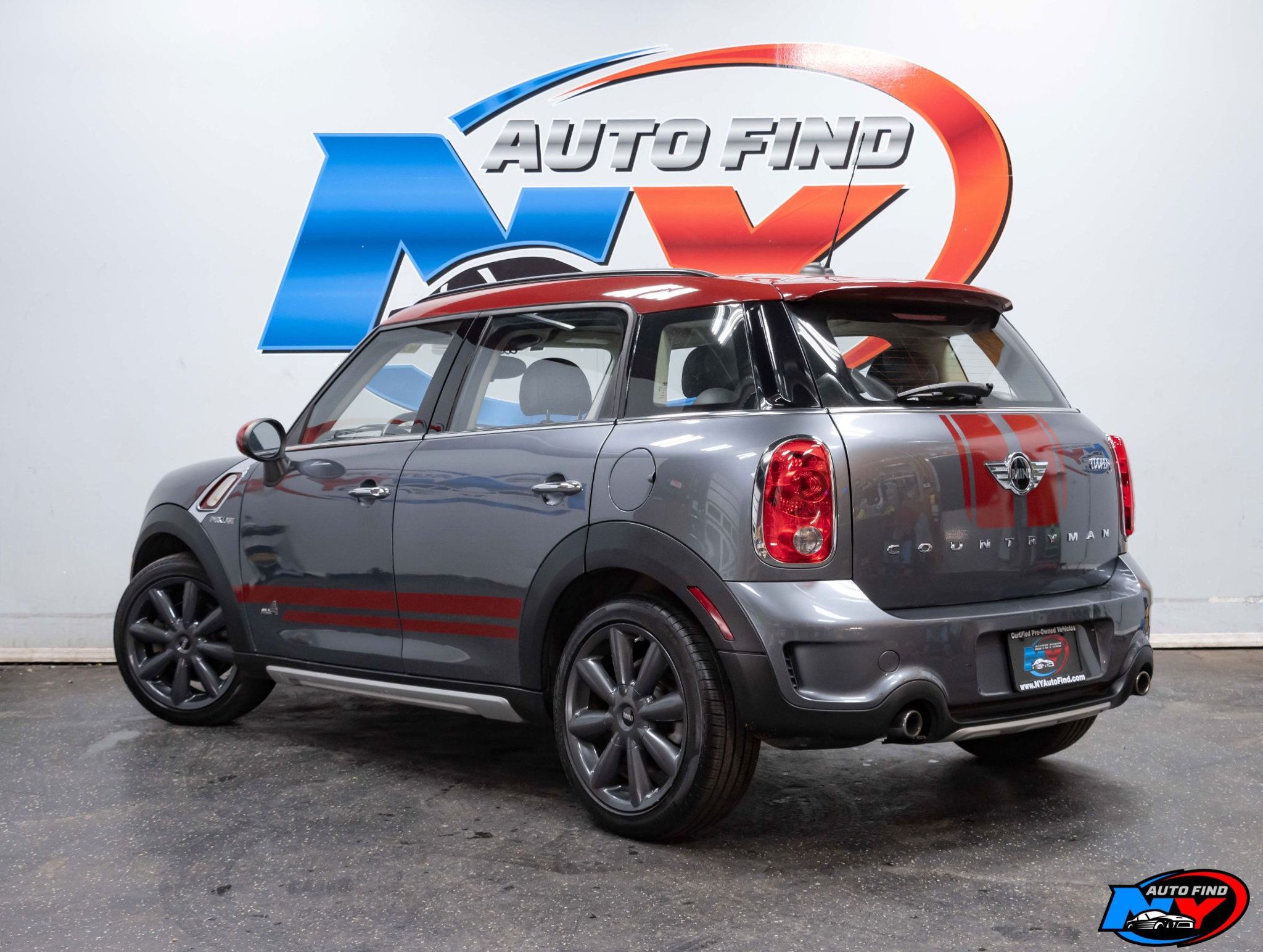 2016 Mini Cooper S ALL4 photo 4