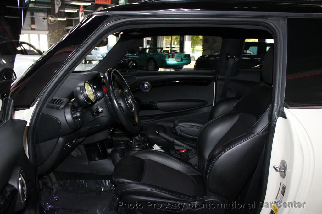 2016 Mini Cooper S Hardtop 2 Door photo 12