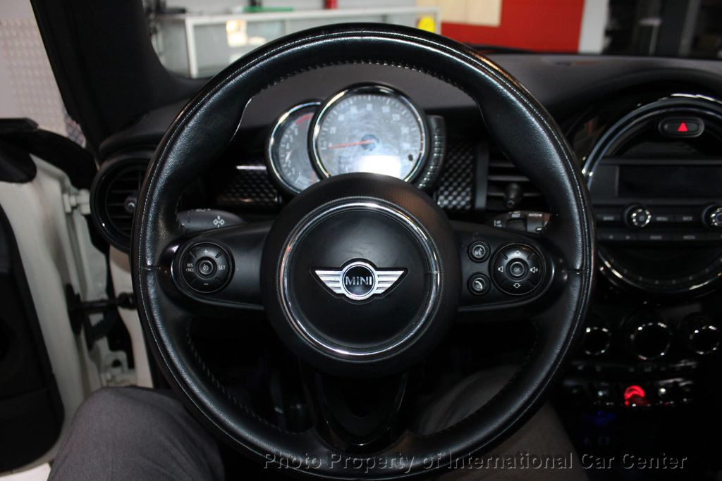 2016 Mini Cooper S Hardtop 2 Door photo 16