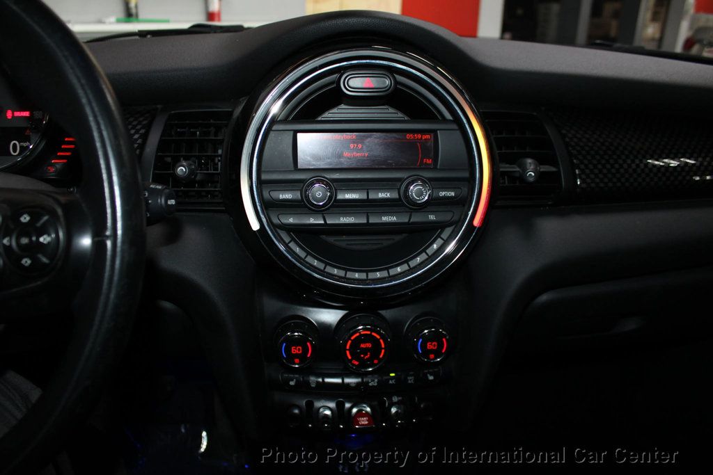 2016 Mini Cooper S Hardtop 2 Door photo 19