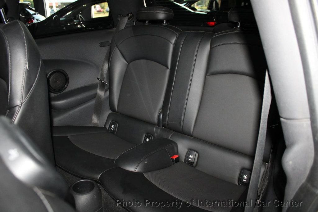 2016 Mini Cooper S Hardtop 2 Door photo 23