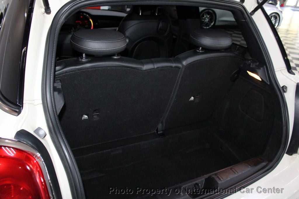 2016 Mini Cooper S Hardtop 2 Door photo 24