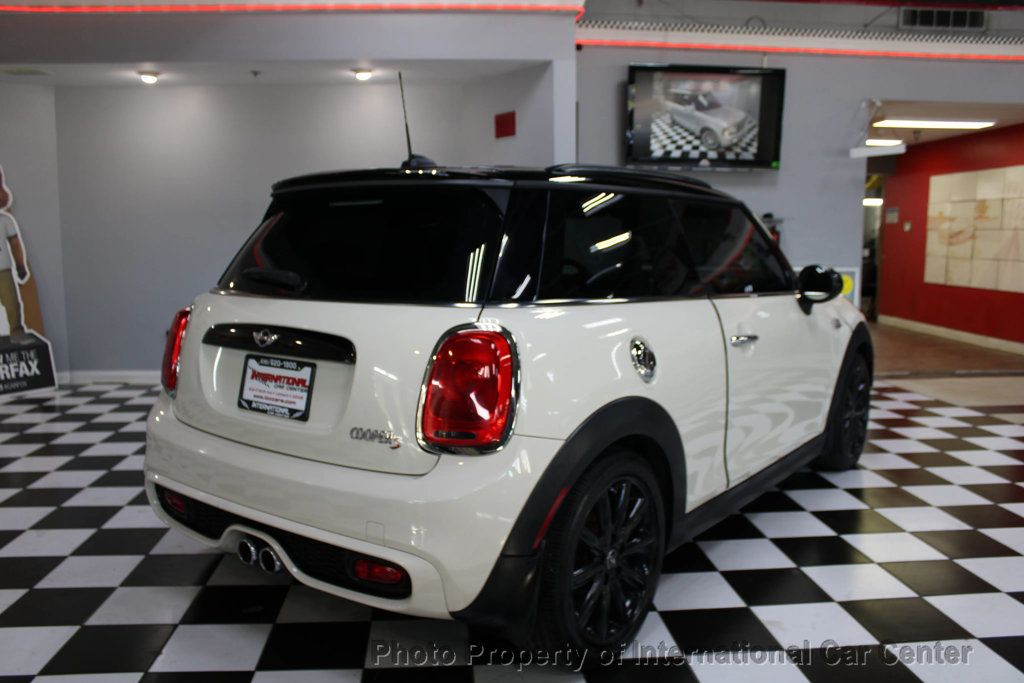 2016 Mini Cooper S Hardtop 2 Door photo 4