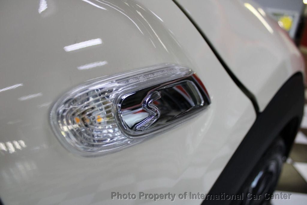 2016 Mini Cooper S Hardtop 2 Door photo 9