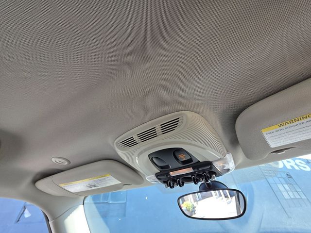 2016 MINI Cooper S Hardtop 2 Door   - 22919703 - 19