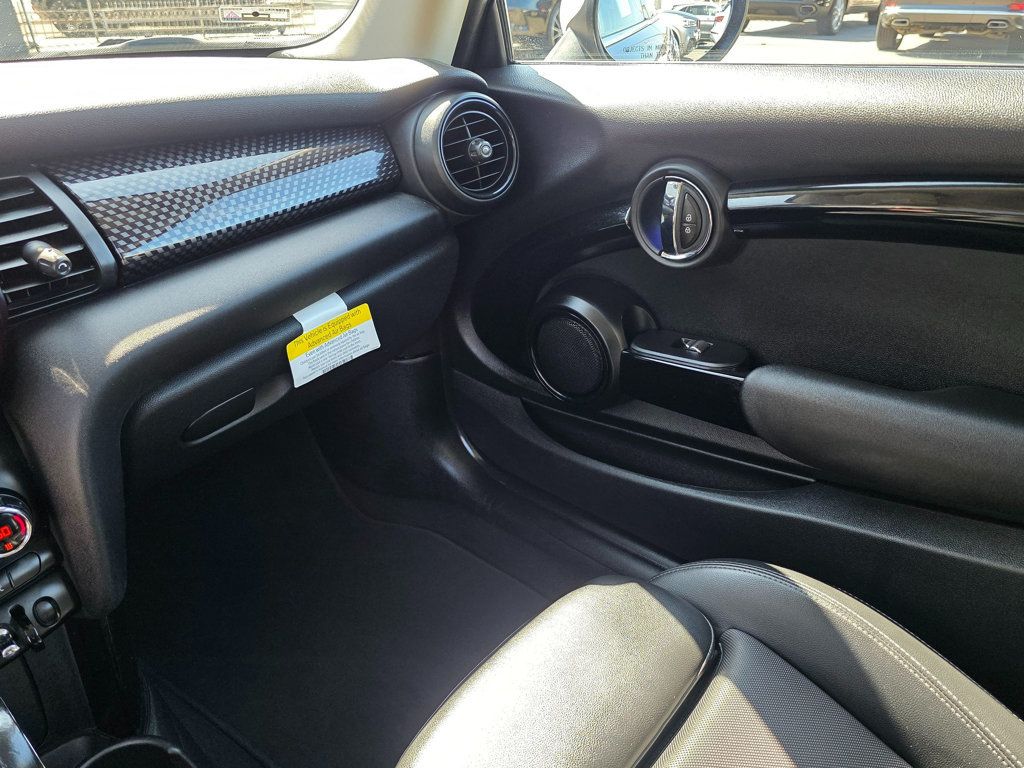 2016 MINI Cooper S Hardtop 2 Door - 22919703 - 39