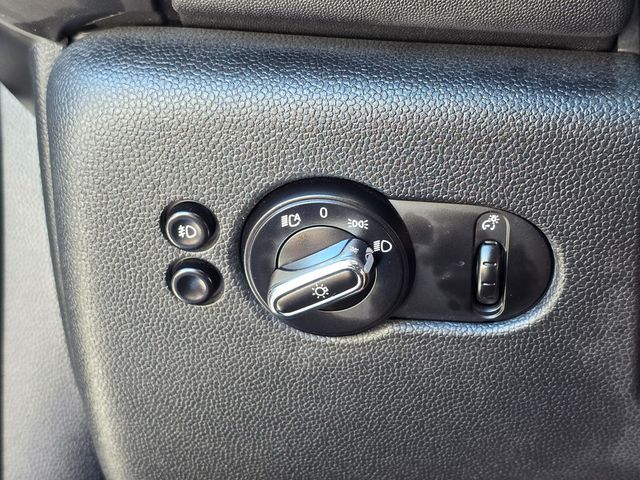 2016 MINI Cooper S Hardtop 2 Door   - 22919703 - 43