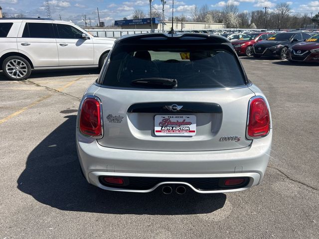 2016 MINI Cooper S Hardtop 4 Door   - 22993811 - 4