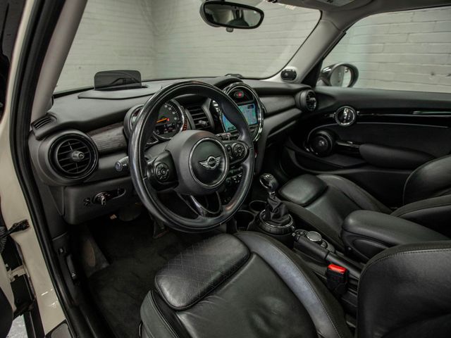 2016 MINI Cooper S Hardtop 4 Door 4dr HB S - 22979606 - 19