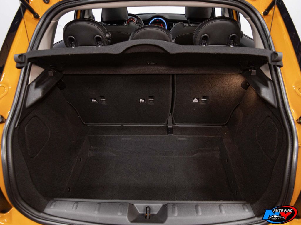2016 Mini Cooper S Hardtop 4 Door photo 18