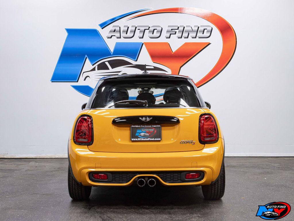 2016 Mini Cooper S Hardtop 4 Door photo 4
