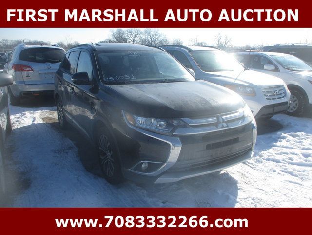 2016 Mitsubishi Outlander  - 22981899 - 3
