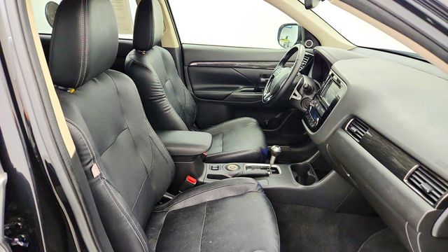 2016 Mitsubishi Outlander AWC 4dr GT w/ Protection Package - 23091269 - 22