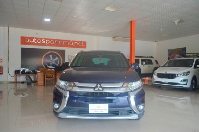 2016 Mitsubishi Outlander AWD Disponible para alquiler AWD Automatico Solo 85 Mil kms - 22623118 - 0