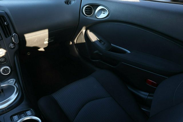 2016 Nissan 370Z 2dr Coupe Automatic Sport - 22984121 - 18