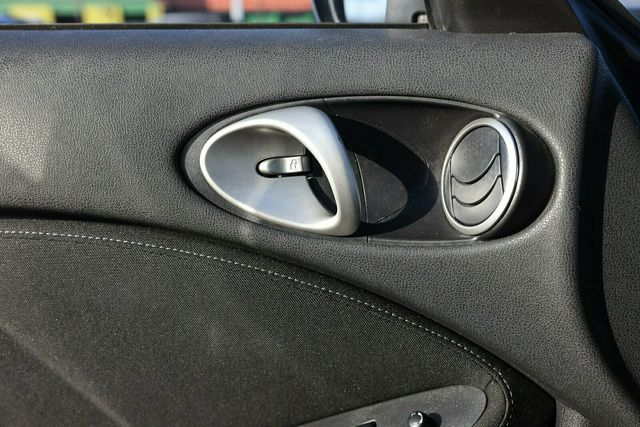 2016 Nissan 370Z 2dr Coupe Automatic Sport - 22984121 - 36