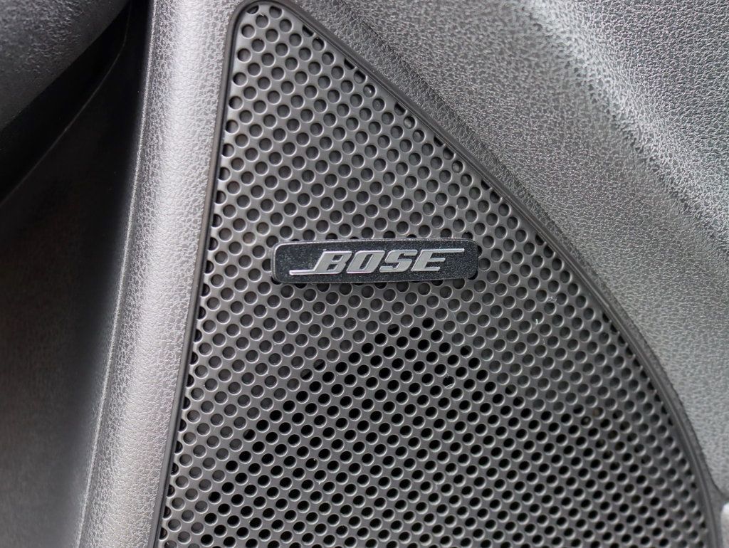 2016 Nissan 370Z Touring photo 23