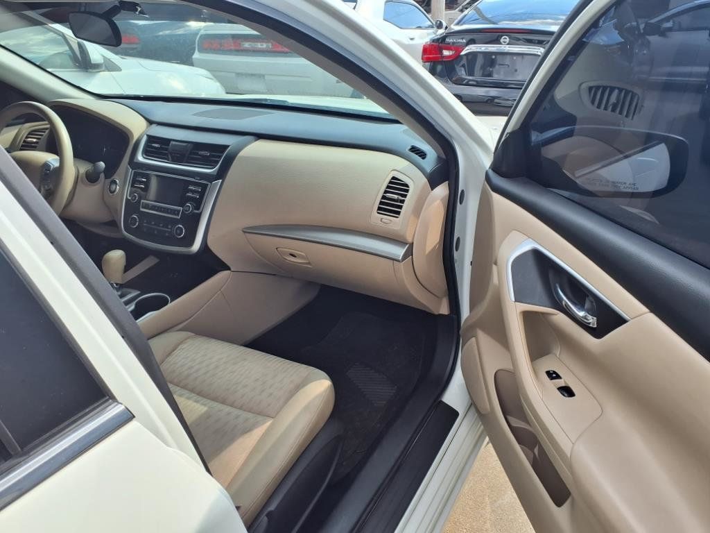 2016 Nissan Altima 2.5 - 22905090 - 19