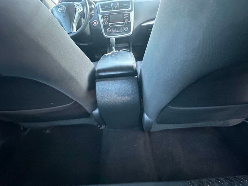 2016 Nissan Altima 2.5 4dr Sedan - 22909634 - 21