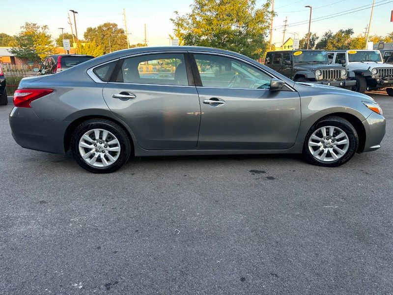 2016 Nissan Altima 2.5 4dr Sedan - 22909634 - 7