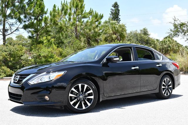 2016 Nissan Altima 4 Door Sedan I4 2.5 SL W/Moonroof Package &11K Miles - 23030634 - 1
