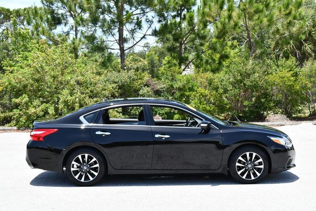 2016 Nissan Altima 4 Door Sedan I4 2.5 SL W/Moonroof Package &11K Miles - 23030634 - 27